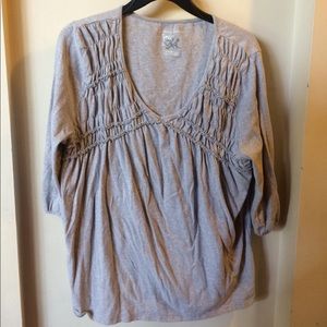 3/4 length sleeve shirt