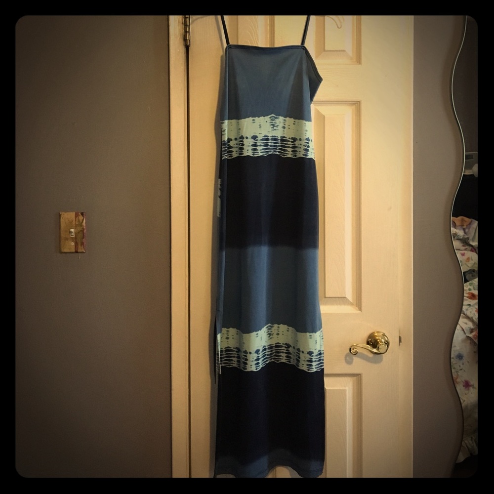 Charlotte Russe small blue maxi dress 👗
