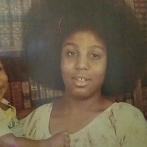 Meet your Posher, Lorraine