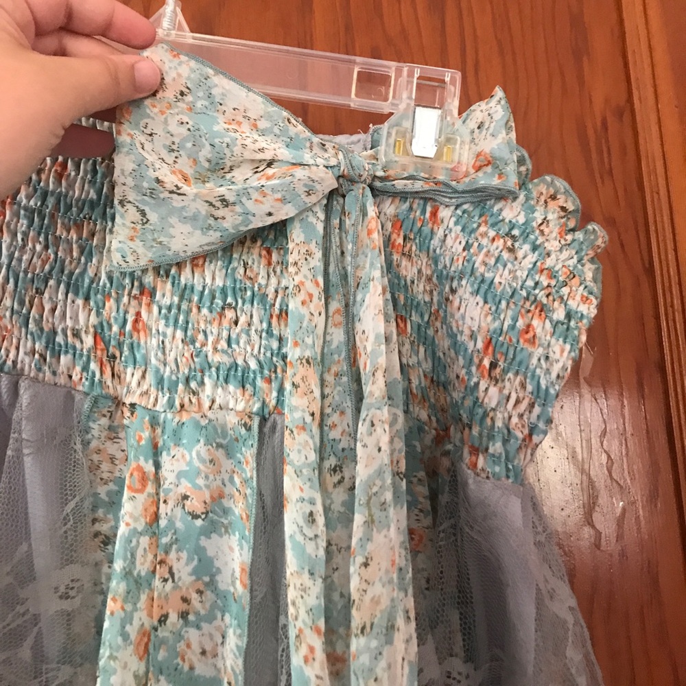 Floral & lace skirt!
