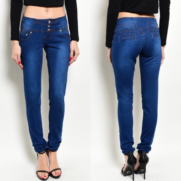 Mid Rise Dark Wash Skinny Jeans 🎈🎉HP 10/28🎉🎈 - Picture 2 of 4