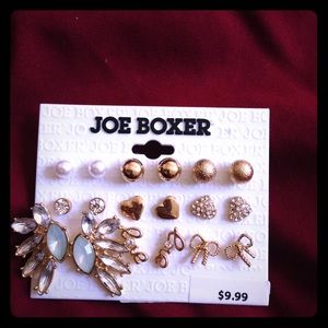 ❗️BOGO SALE ❗️Fashion earrings