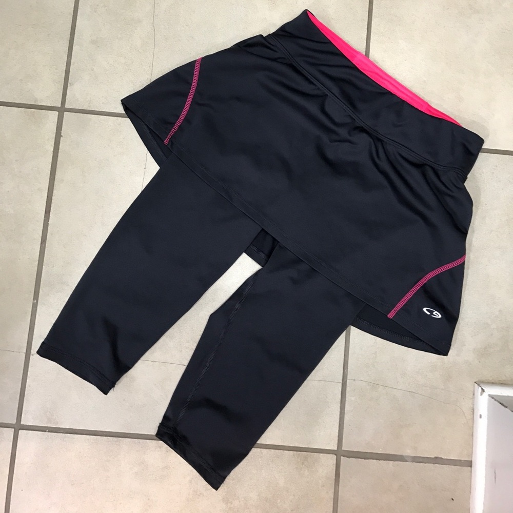 C9 skirted capris