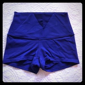 Lululemon royal blue booty short size 4