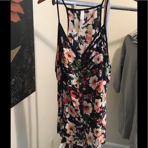 Xhiliration Floral Tank