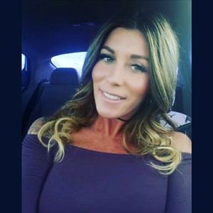 Meet your Posher, Chloe