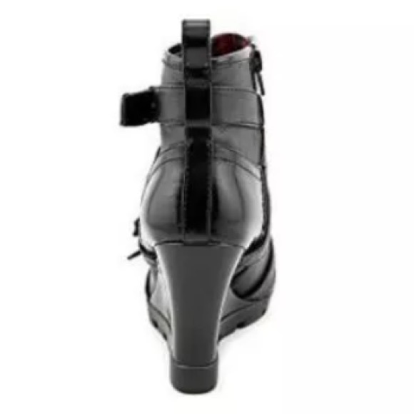 SOLD - Picture 4 of 7