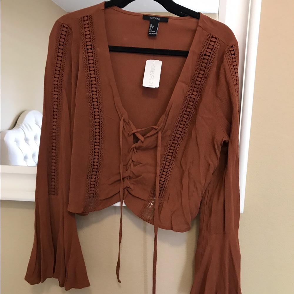 Cropped bell sleeve top