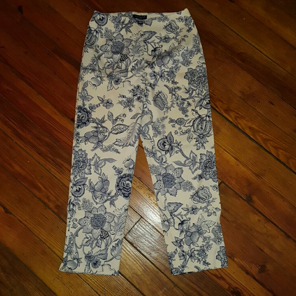 Ann Taylor Capris Size 2P