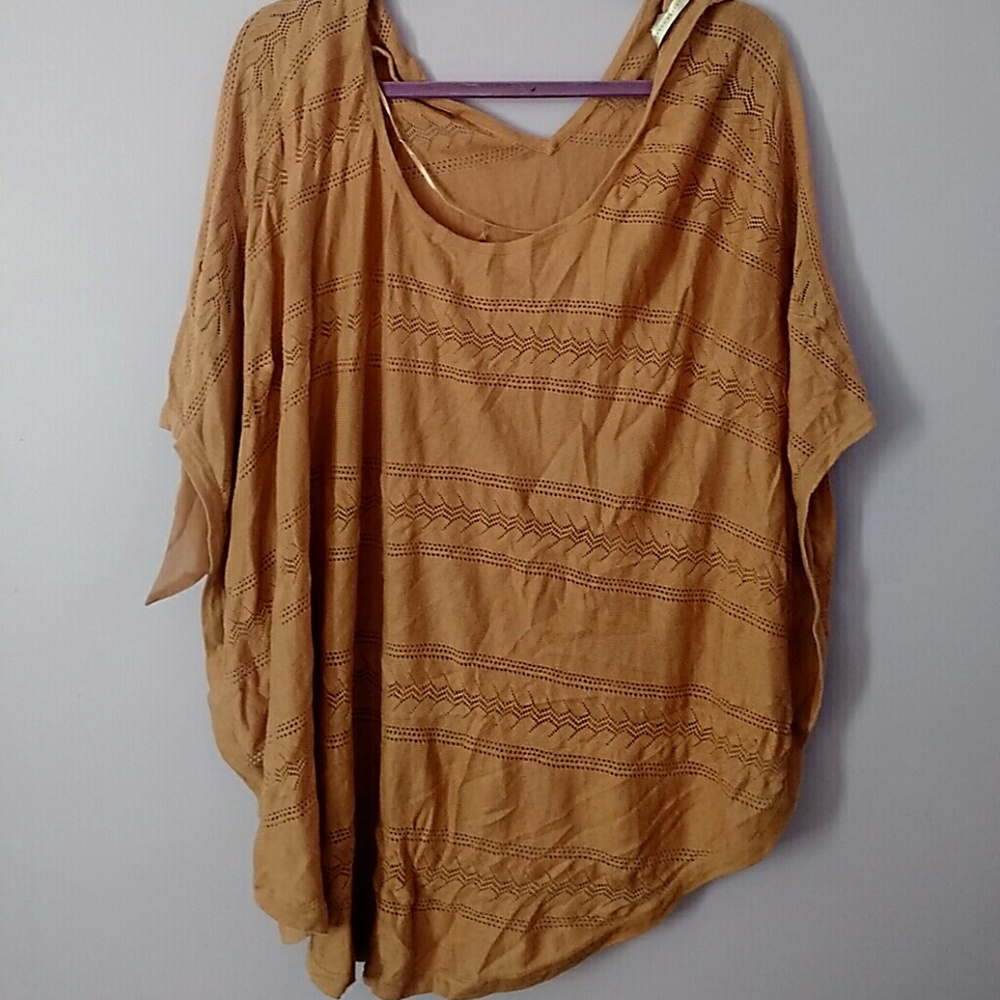 Poncho type top - Picture 1 of 2