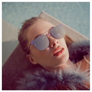 QUAY Australia Purple Mirrored Glasses