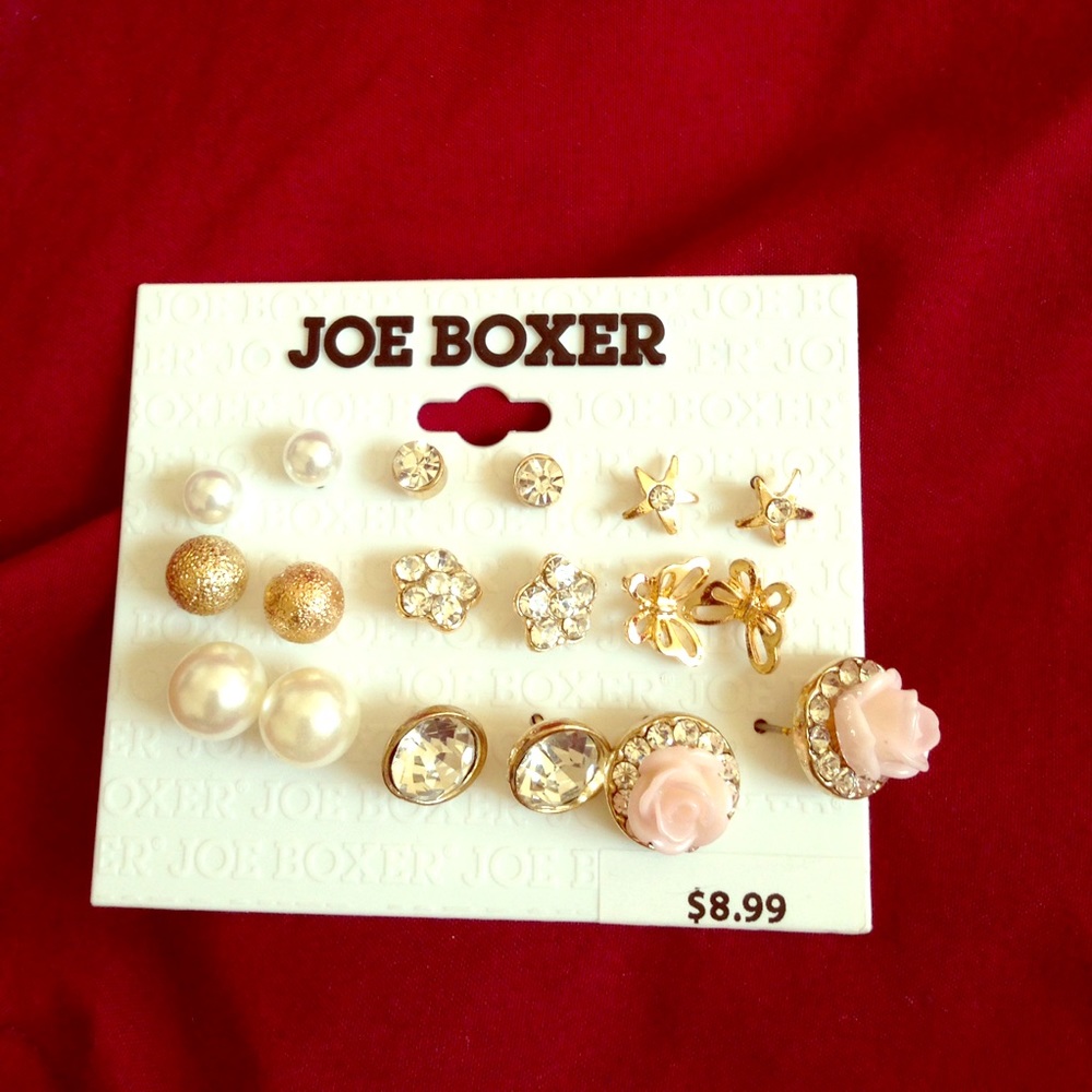 🚫❗️BOGO SALE❗️🚫Fashion Studs
