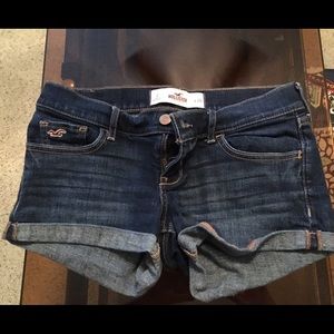 Hollister Denim Shorts size 3 / 26