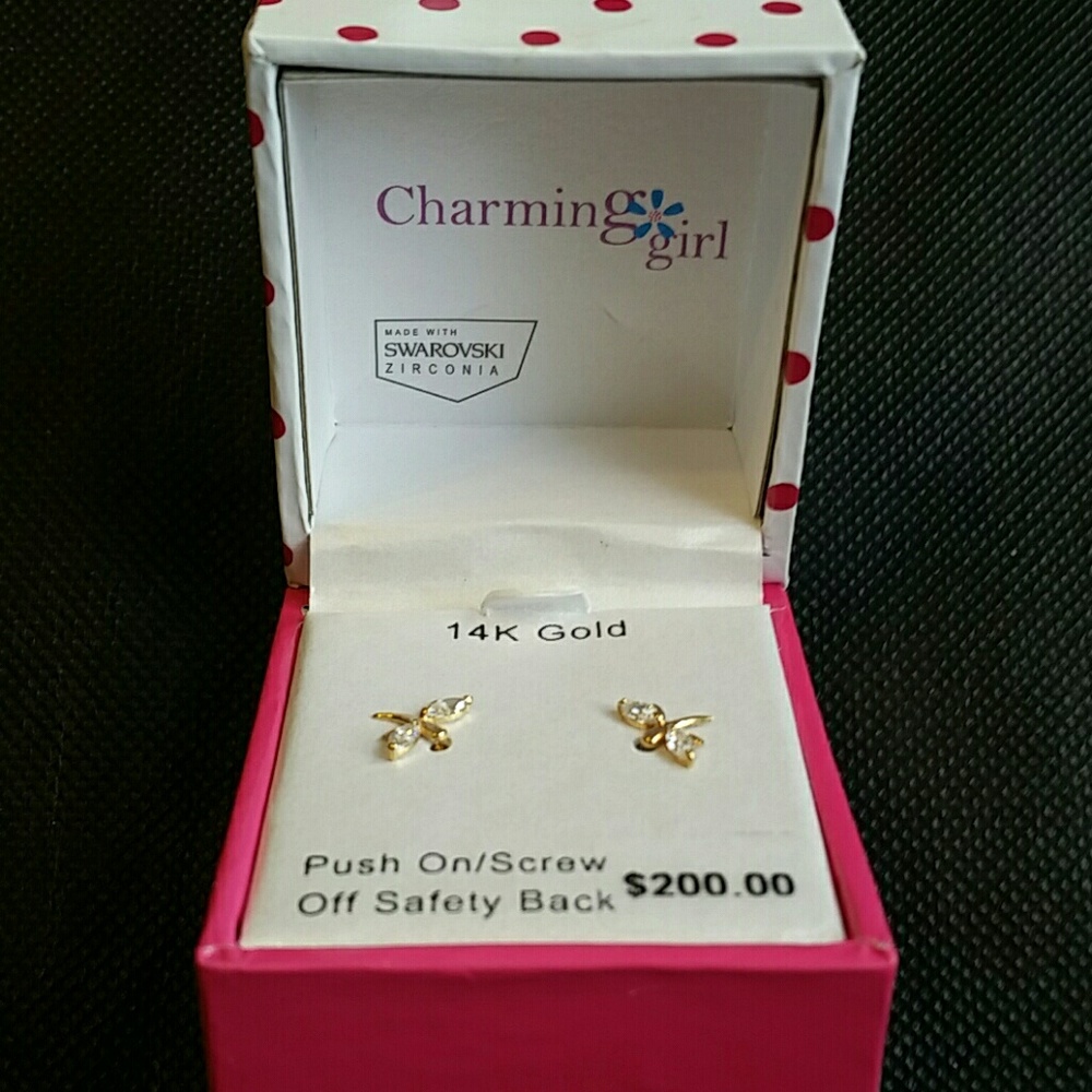 Charming Girl 14k gold dragonfly earrings.