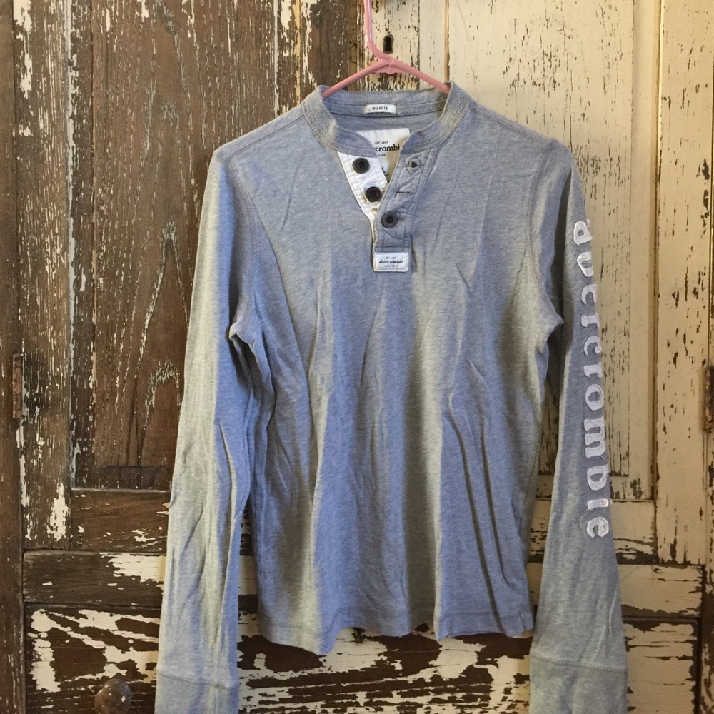 Abercrombie Kids Sz XL Muscle Fit Tshirt