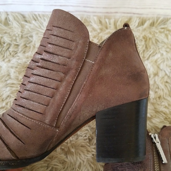 Donald J. Pliner "Elton" ankle boots size 6M - Picture 4 of 8