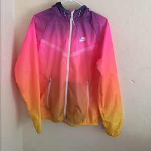 Nike wind jacket