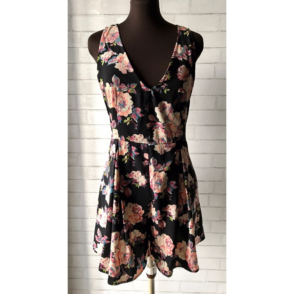 Fab'rik Black Floral Romper L