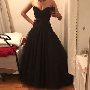 SHERRI HILL PROM DRESS