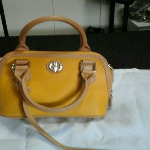 Weekend sale Gianni Bernini Crossbody  /handbsg