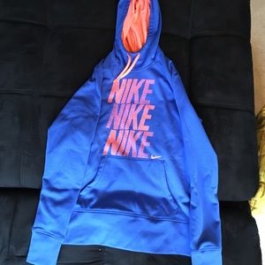 Nike Therma-Fit Sweatshirt