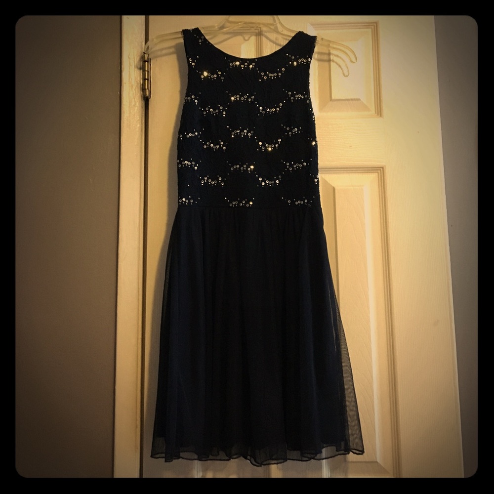 Lots of Love by Speechless Sz 5 navy dress 👗