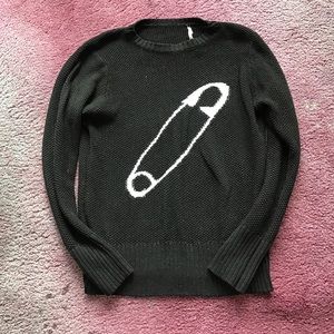 BLACK SAFETY PIN SWEATER XS