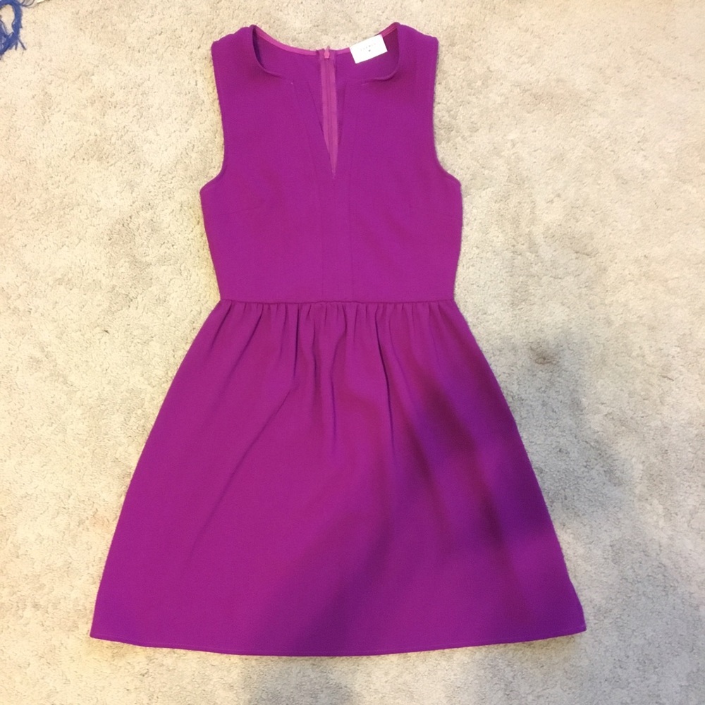 Everly Magenta dress semi deep V size S