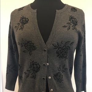 Whit House Black Market V NECK CARDIGAN