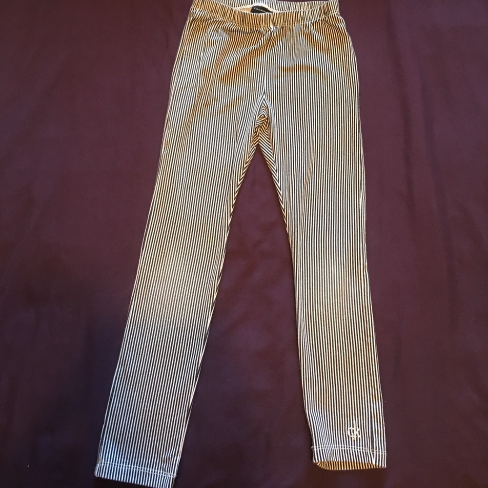 Calvin Klein black and white leggings size 6X