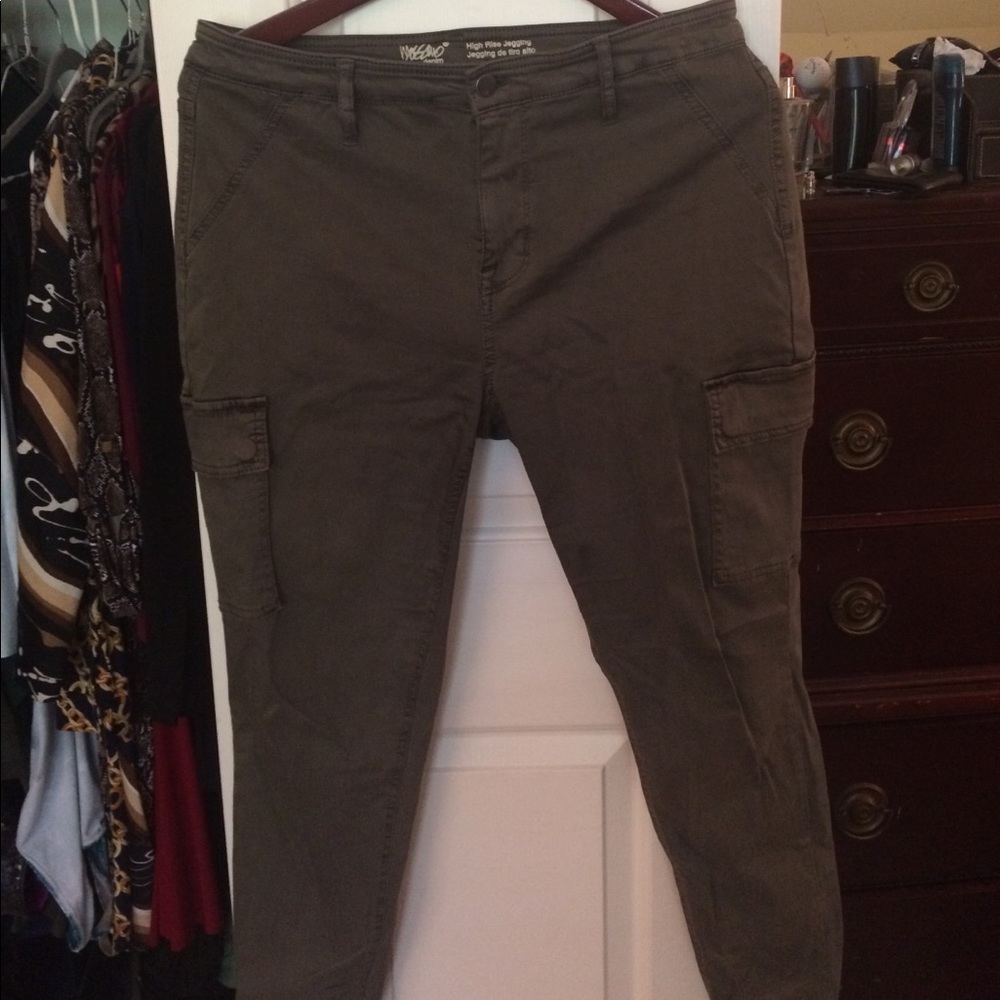 OLIVE high-waist skinny cargo leggings