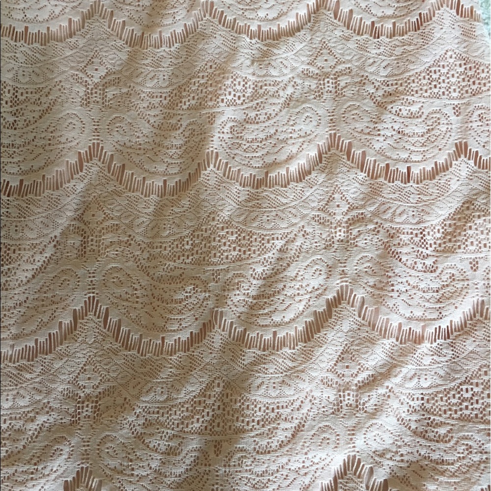⭐️ blush pink lace dress 👗 - Picture 4 of 5