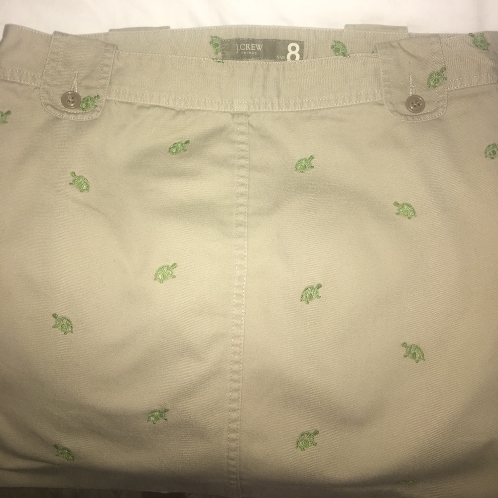 SALE 💰JCrew Khaki 🐢Turtle Monogrammed skirt