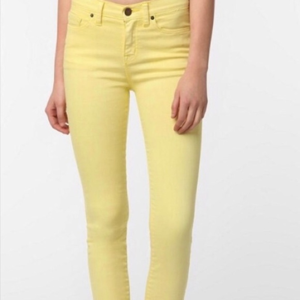 Urban Outfitters Light yellow skinny jeans