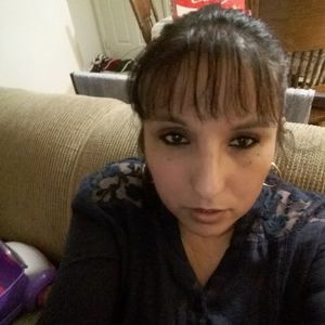 Meet your Posher, Alma