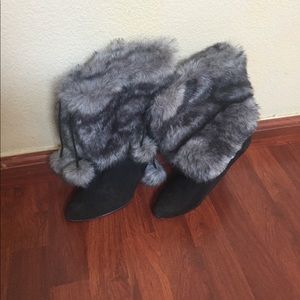 VICTORIA SECRET LEATHER/FABRIC UPPER BALANCE BOOT