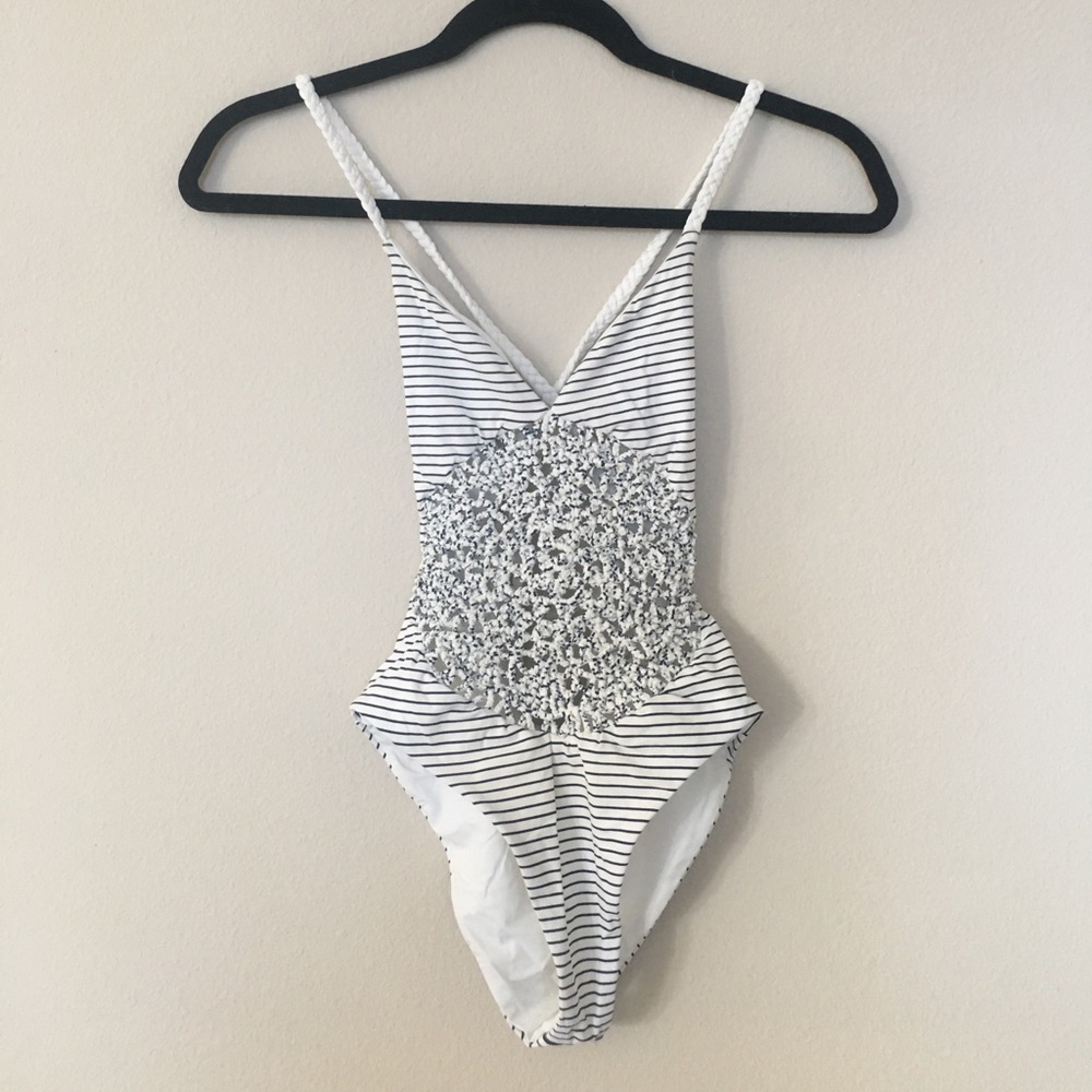 Frankie's Bikinis Poppy Crochet - Hamptons Print - Picture 3 of 5