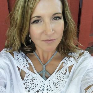 Meet your Posher, Lisakay