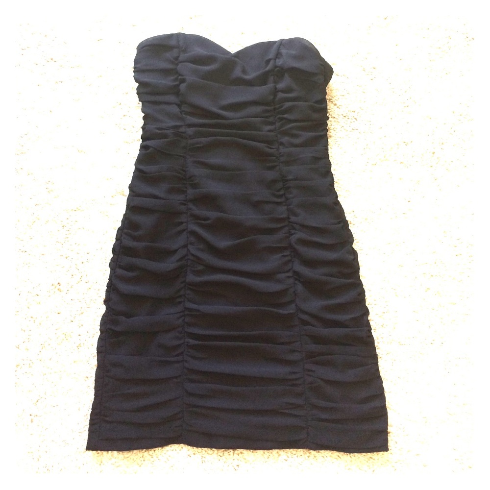 H&M Strapless Ruched Dress