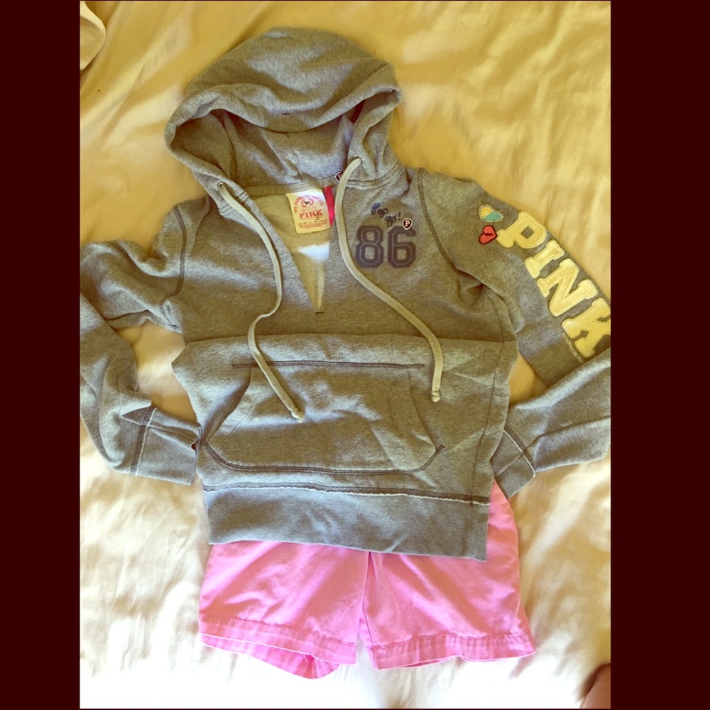 💖 PINK hoodie 💖