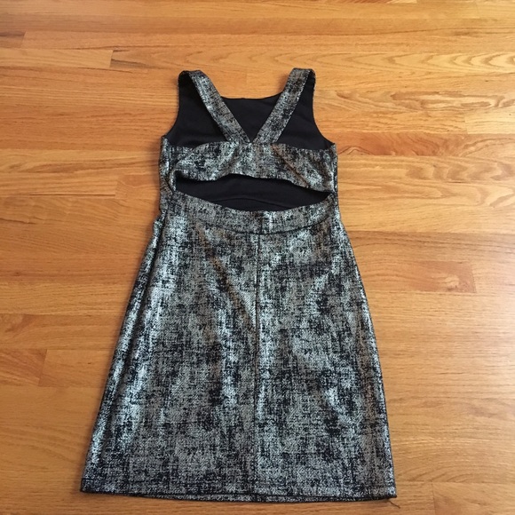 NWOT Alythea metallic dress - Picture 5 of 5