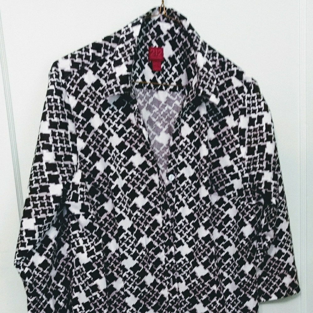212 Collection Abstract 3/4 sleeve blouse