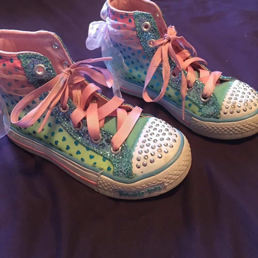 Sketchers light-up with bow sneakers sneakers