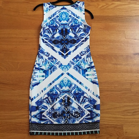 HOST PICK Blue abstract bodycon dress - Picture 4 of 6
