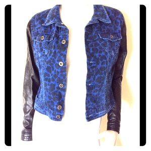 Leopard denim jacket w/faux sleeves