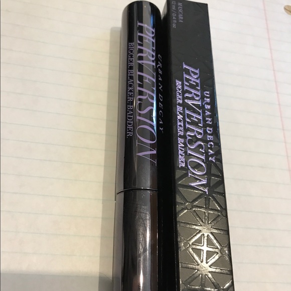 Urban Decay Perversion Mascara - Picture 3 of 3