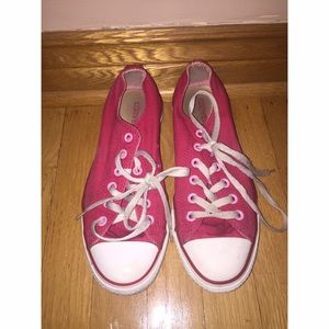 Red Converse size 8.5