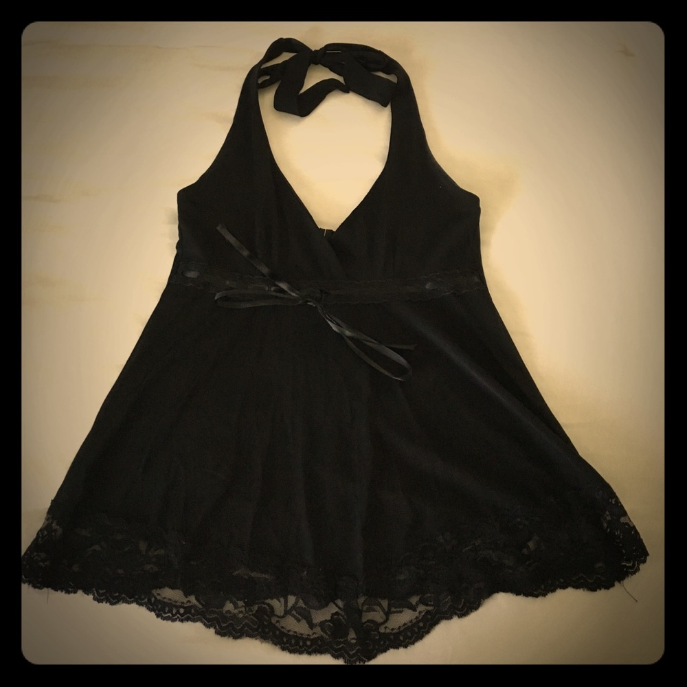 Zio small black lacy halter top 👚