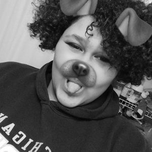 Meet your Posher, Janelle