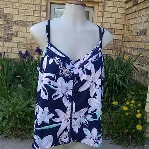 Jessica Simpson tank